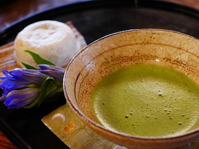 un bol de matcha, thé japonais