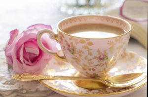 avantages de thé à l'églantier