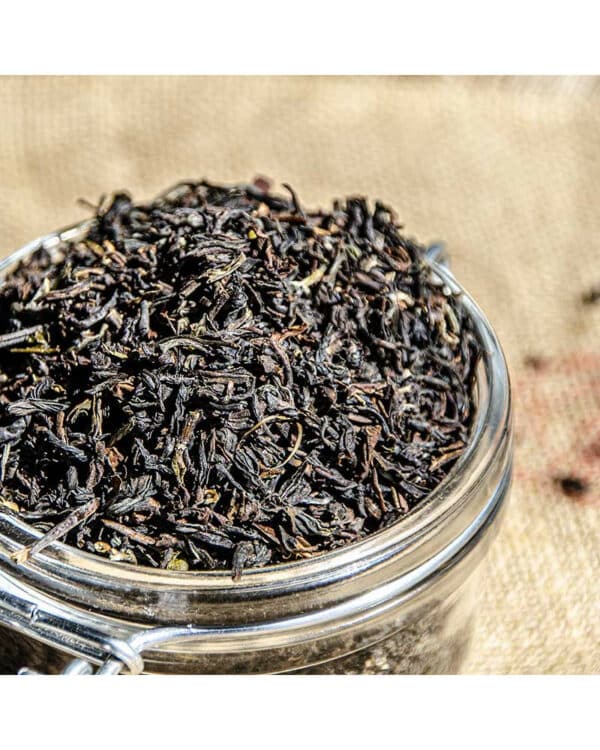 Thé Noir Darjeeling décaféiné : Dégustez la légende du thé sans les inconvénients