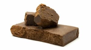 Le Guide Complet des Variétés de Hash: Un Voyage à Travers les Saveurs et les Effets